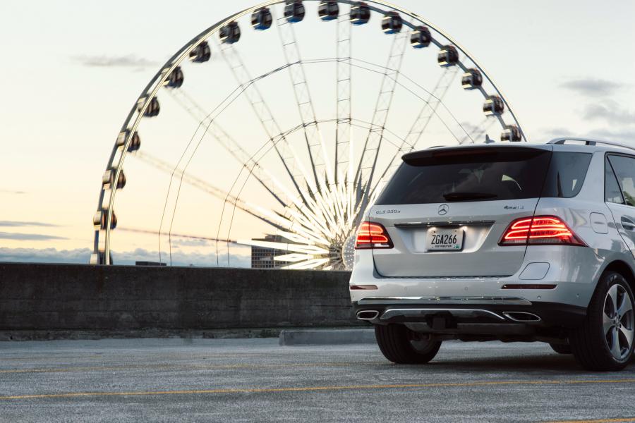 Детали экстерьера Mercedes-Benz GLE550 e 4Matic 2016 года  (NA) (фото 13 из 14)